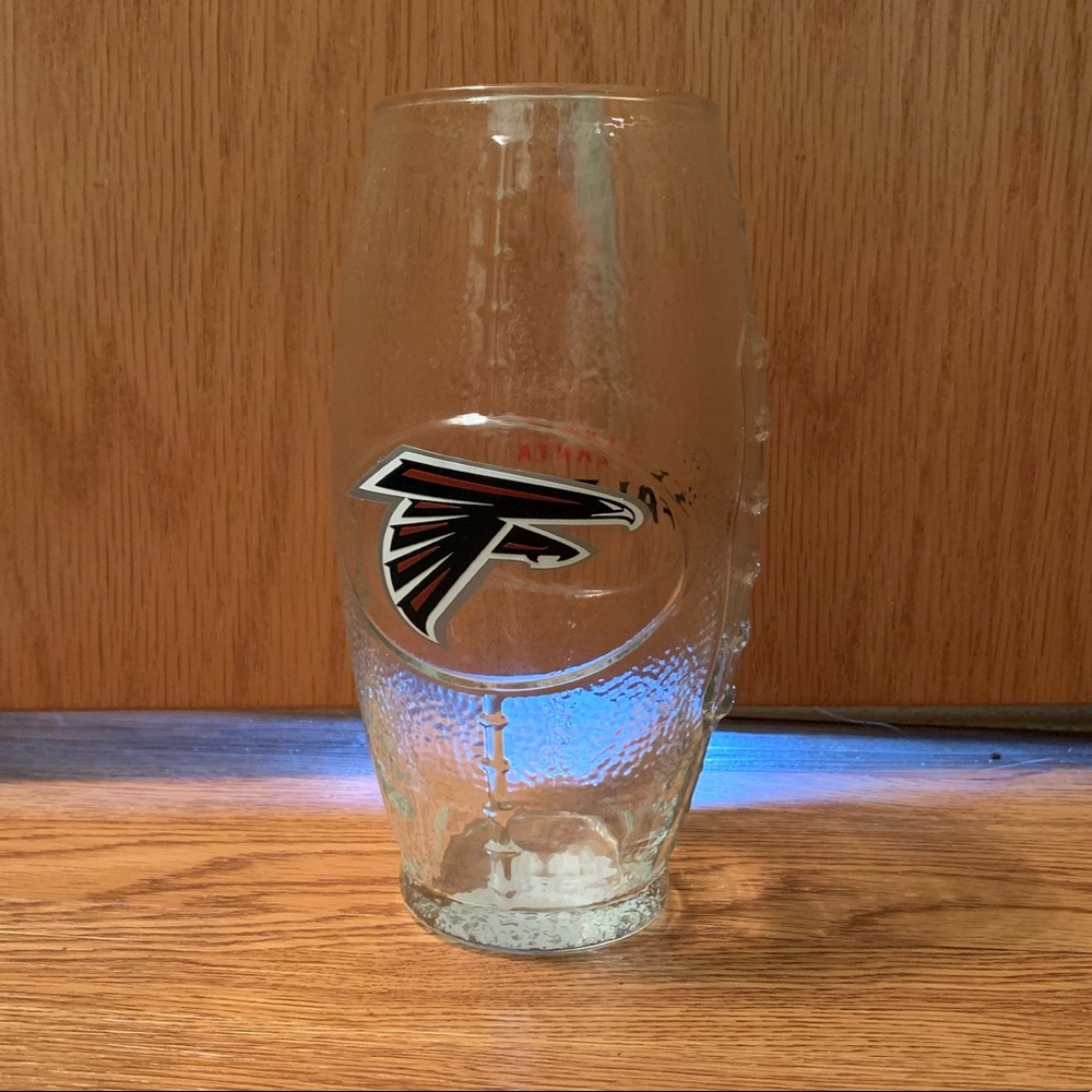 Atlanta Falcons Football tumbled/glass